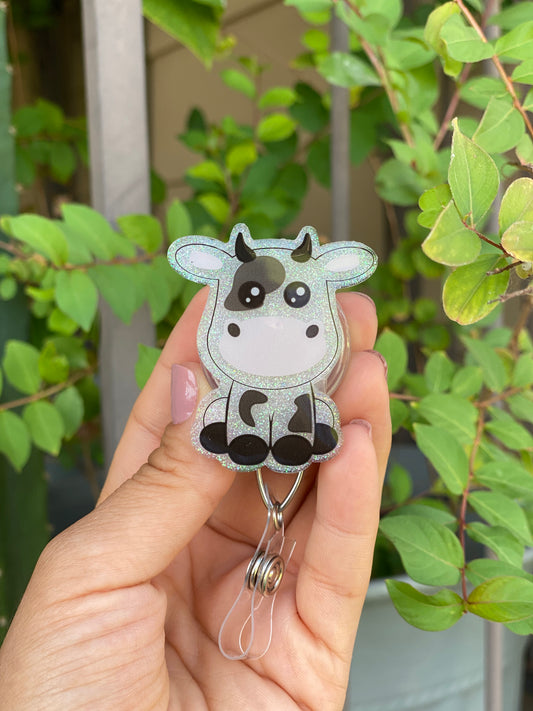 Animal Badge Reel - Sitting Cow 🐮
