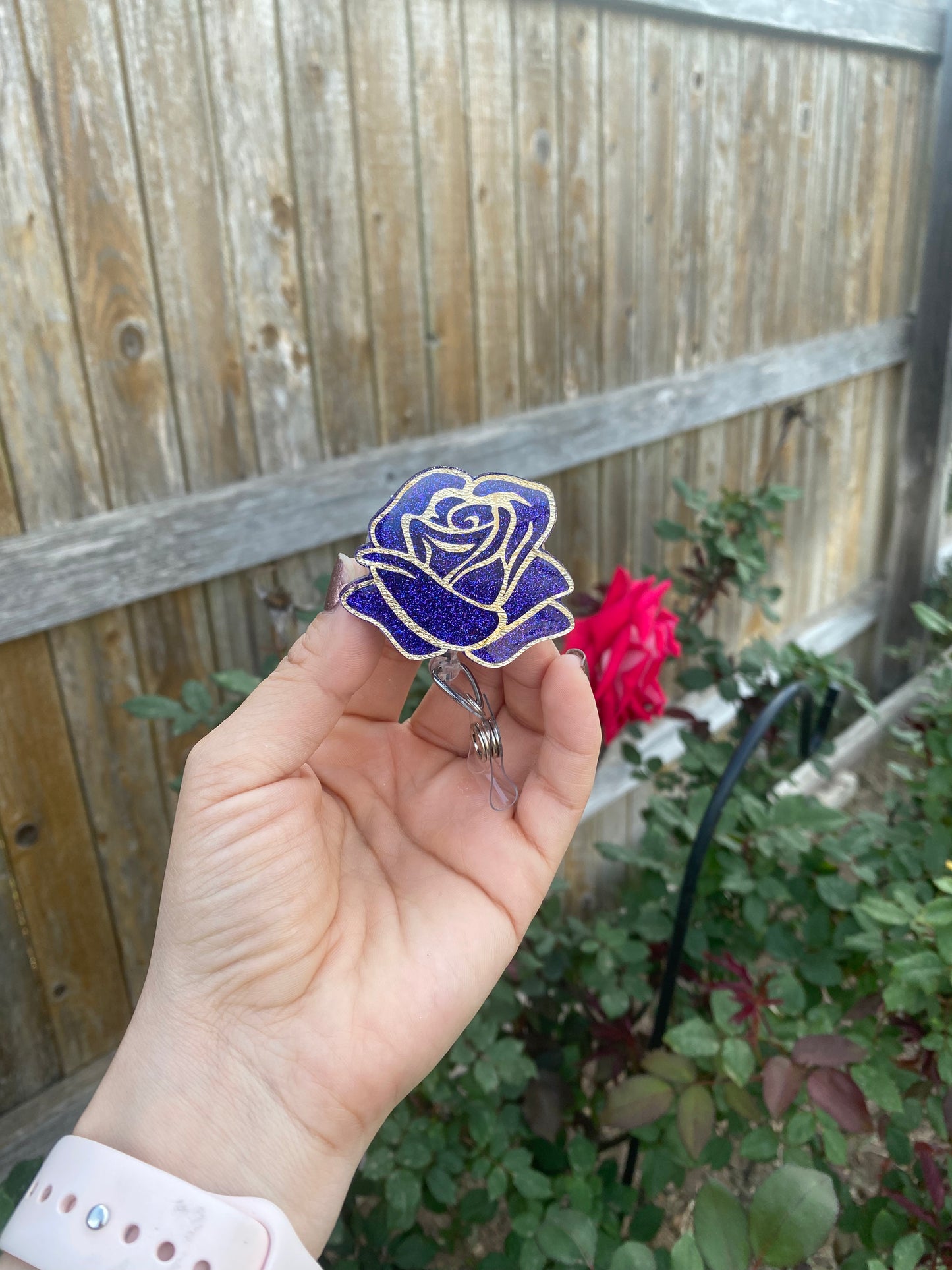 Floral Badge Reel - Rose 🌹